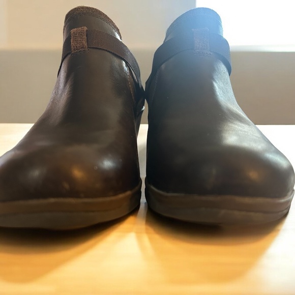 Merrell Evera Rush Leather Ankle Booties Women's Size 8 - color Espresso - Picture 2 of 10